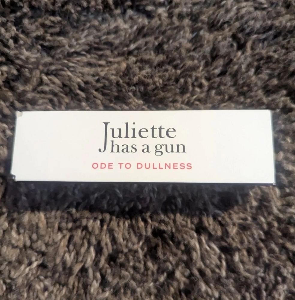 Juliette Has A Gun Ode To Dullness .17oz